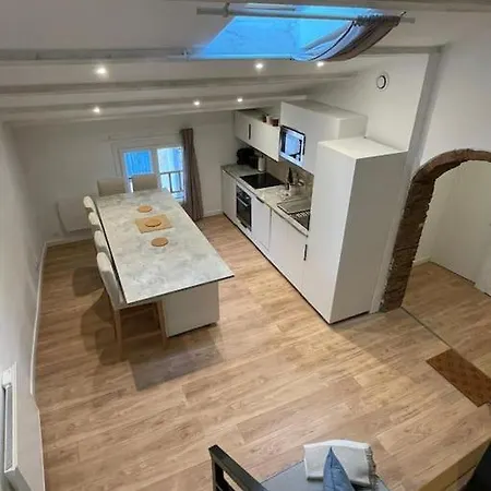 Duplex Sous Les Toits Apartment *
